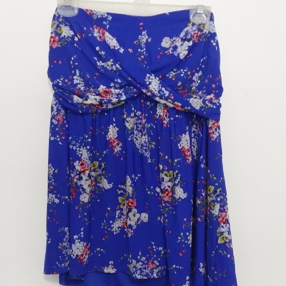 Torrid size 1 floral strapless swing top fully lined